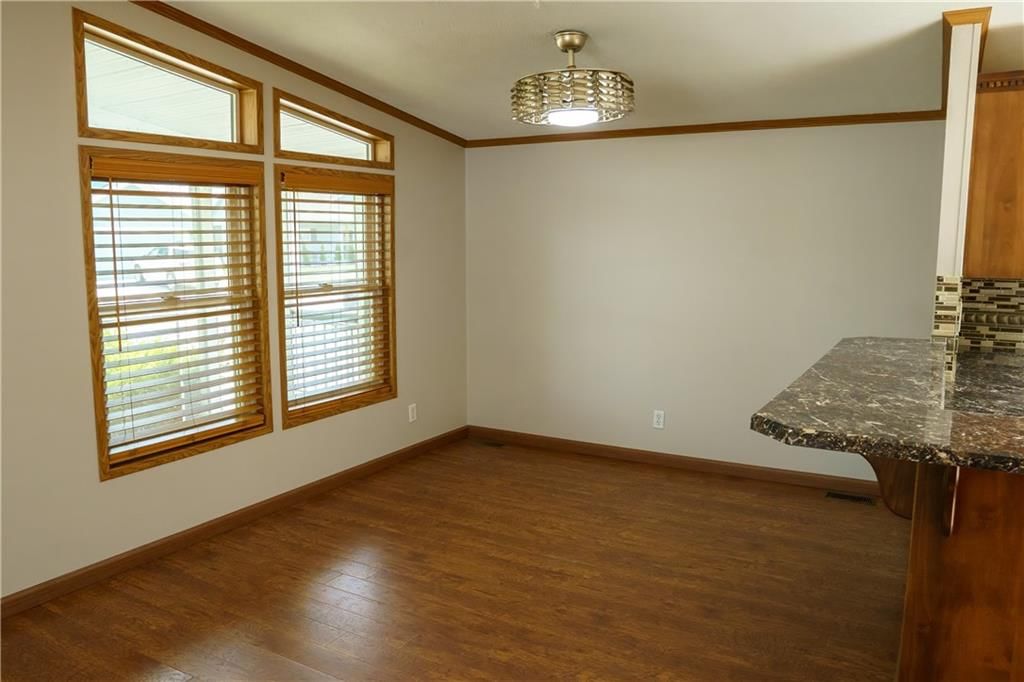 942 NE White Oak Lane — photo 11