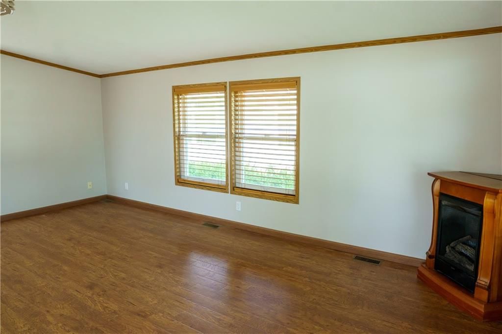 942 NE White Oak Lane — photo 13