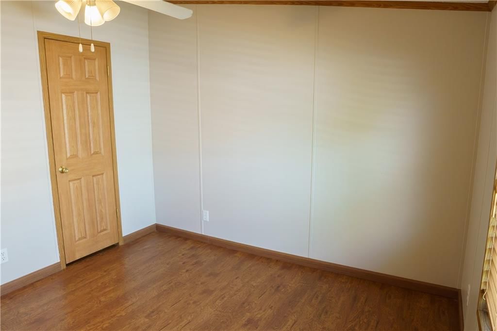 942 NE White Oak Lane — photo 21