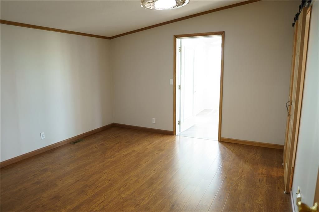 942 NE White Oak Lane — photo 22