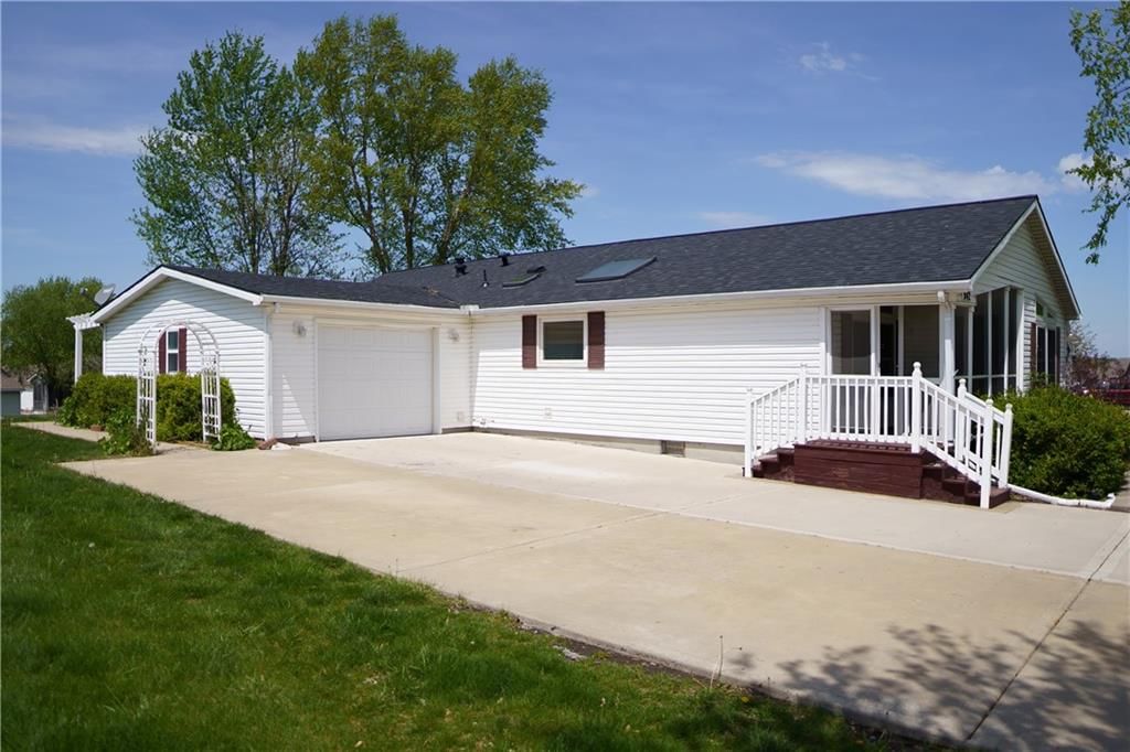 942 NE White Oak Lane — photo 34