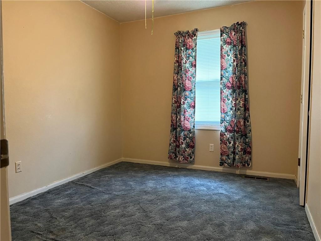1804 S Oak Street — photo 14