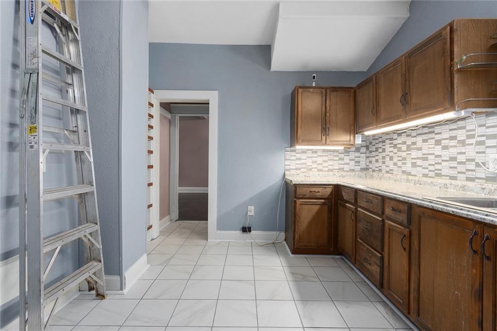 3245 VICTOR Street — photo 11