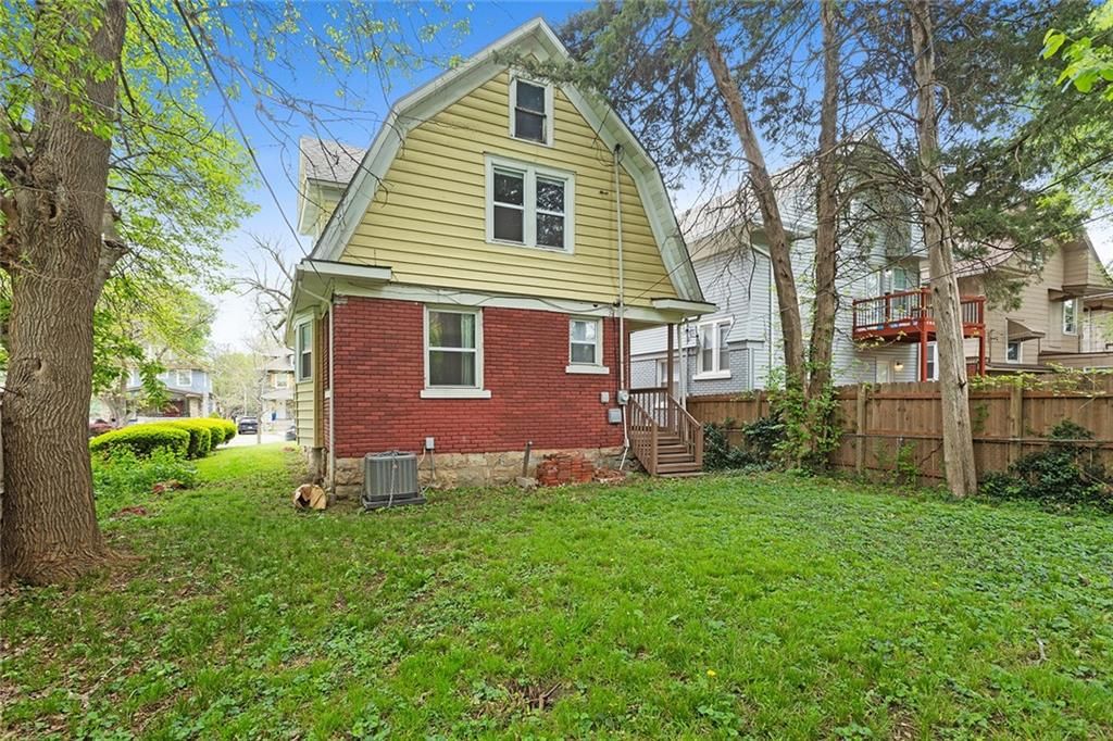 3245 VICTOR Street — photo 22