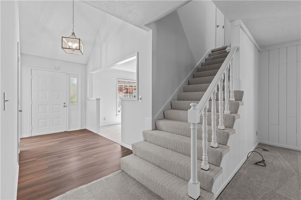 11819 Harrison Drive — photo 8