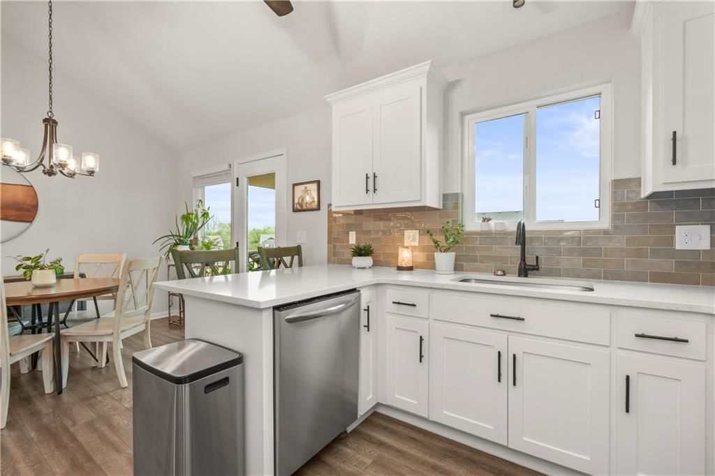 1005 NW 4th Street — photo 11