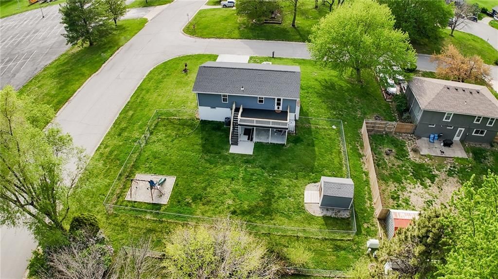 611 S Banyon Street — photo 32