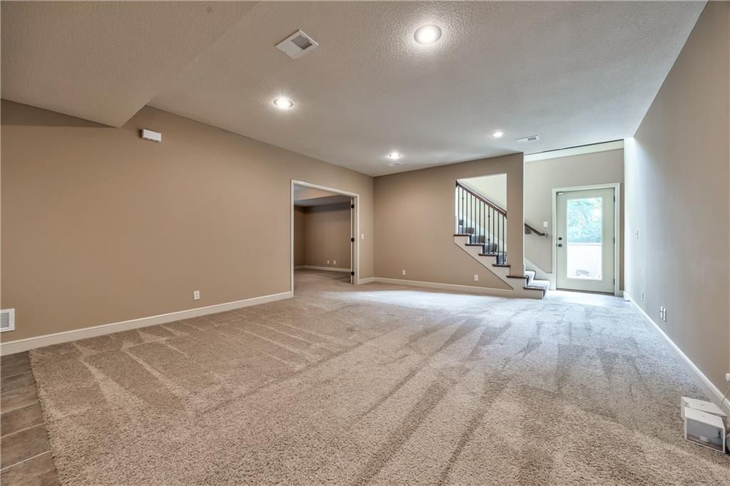 20952 W 113th Place — photo 24