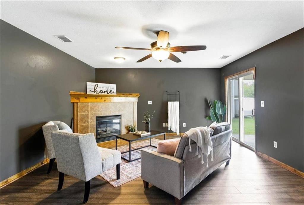 706 SW Woodland Circle — photo 8