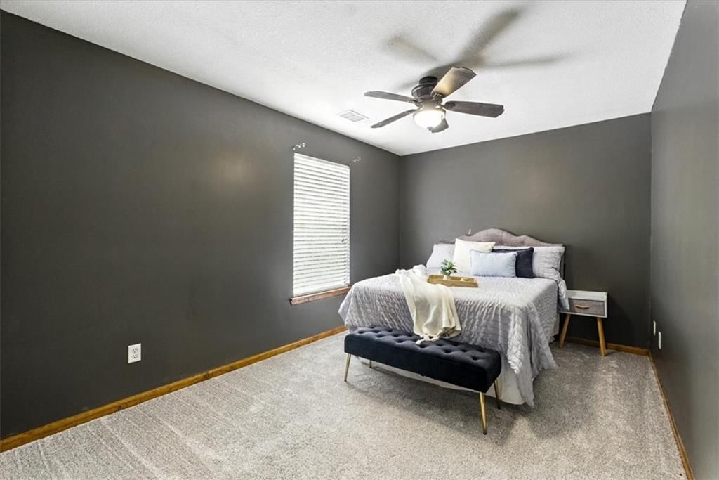 706 SW Woodland Circle — photo 13