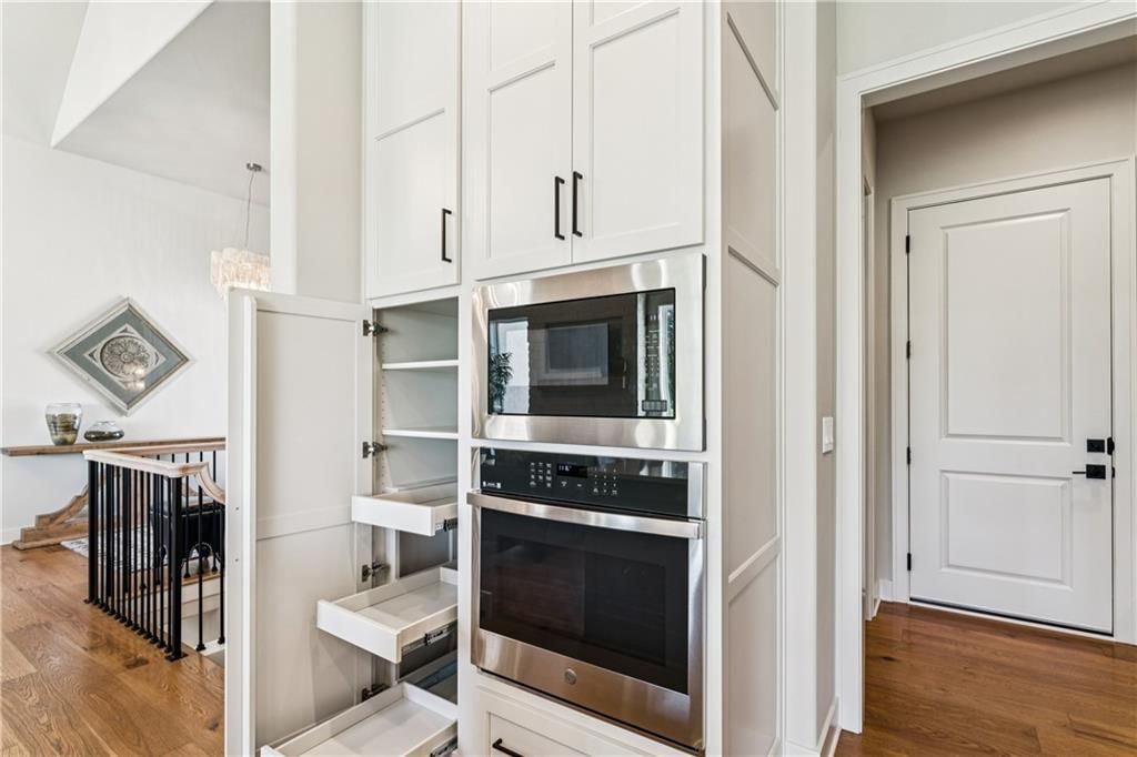 10303 W 151 Terrace — photo 18