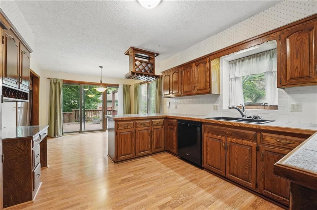 10503 W 50th Terrace — photo 14