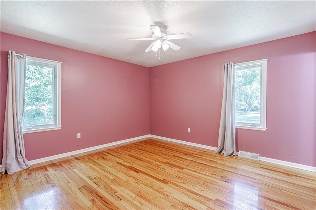 704 SE 30 Street — photo 27
