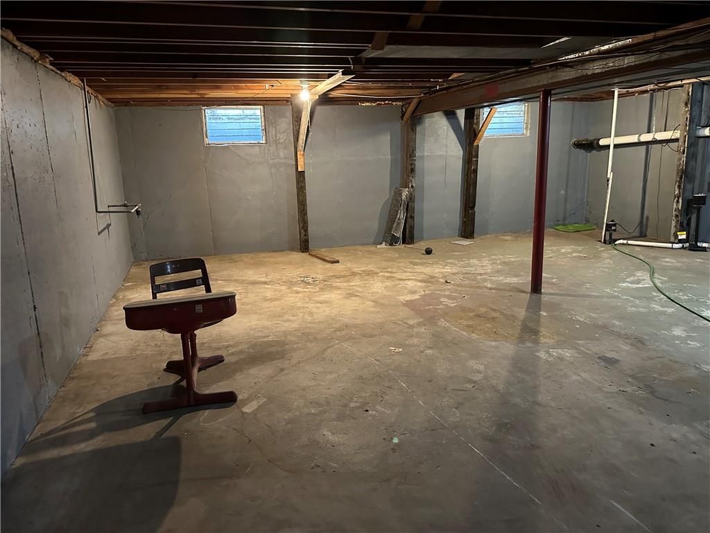704 SE 30 Street — photo 37