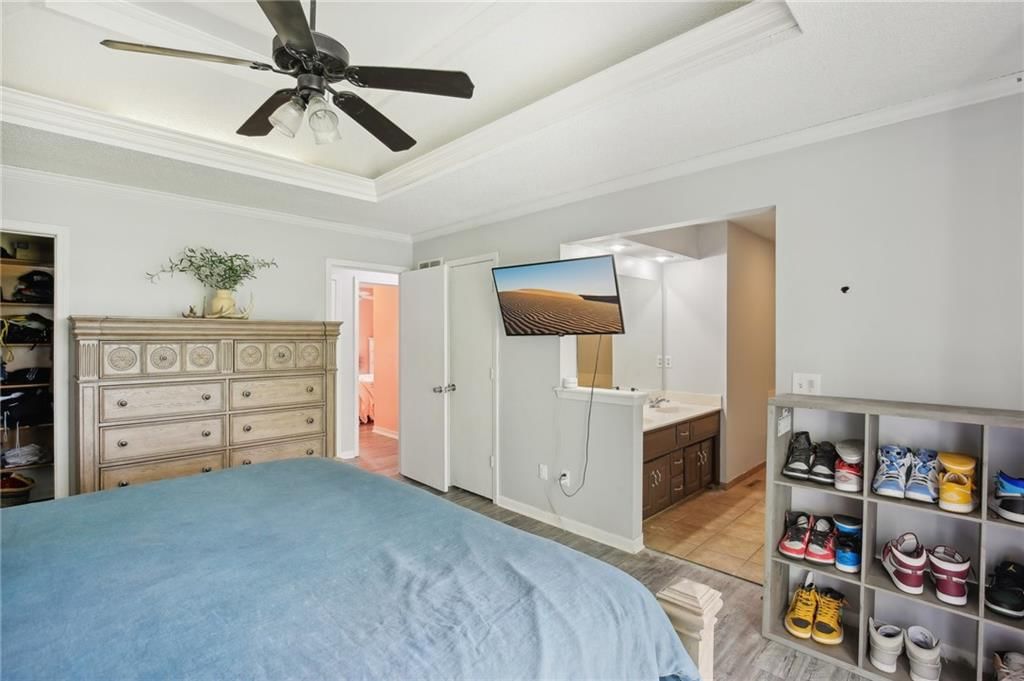 6410 Anderson Street — photo 16