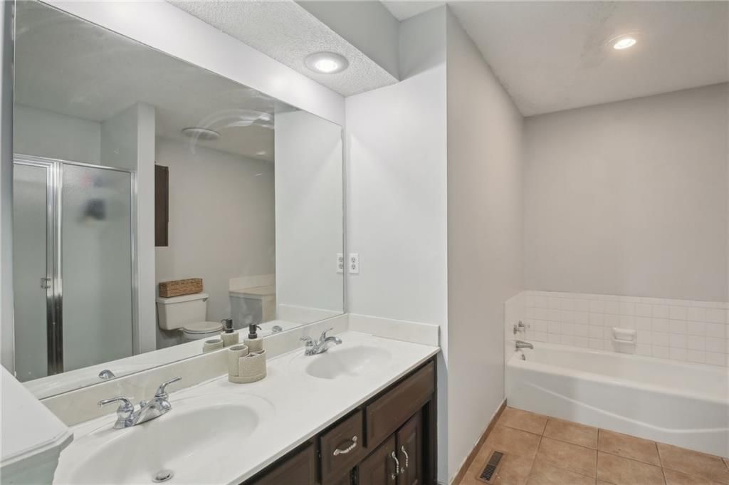 6410 Anderson Street — photo 18