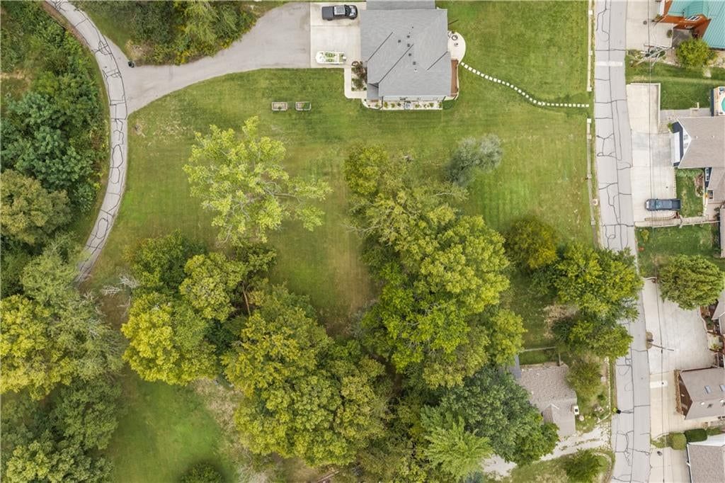 Photo 14 of 16 - 148 Beach Drive, Lake Tapawingo, MO 64015