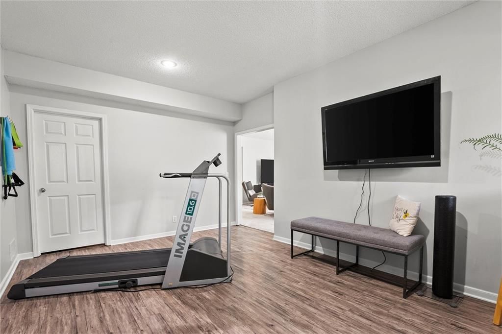 14735 Eby Street — photo 32
