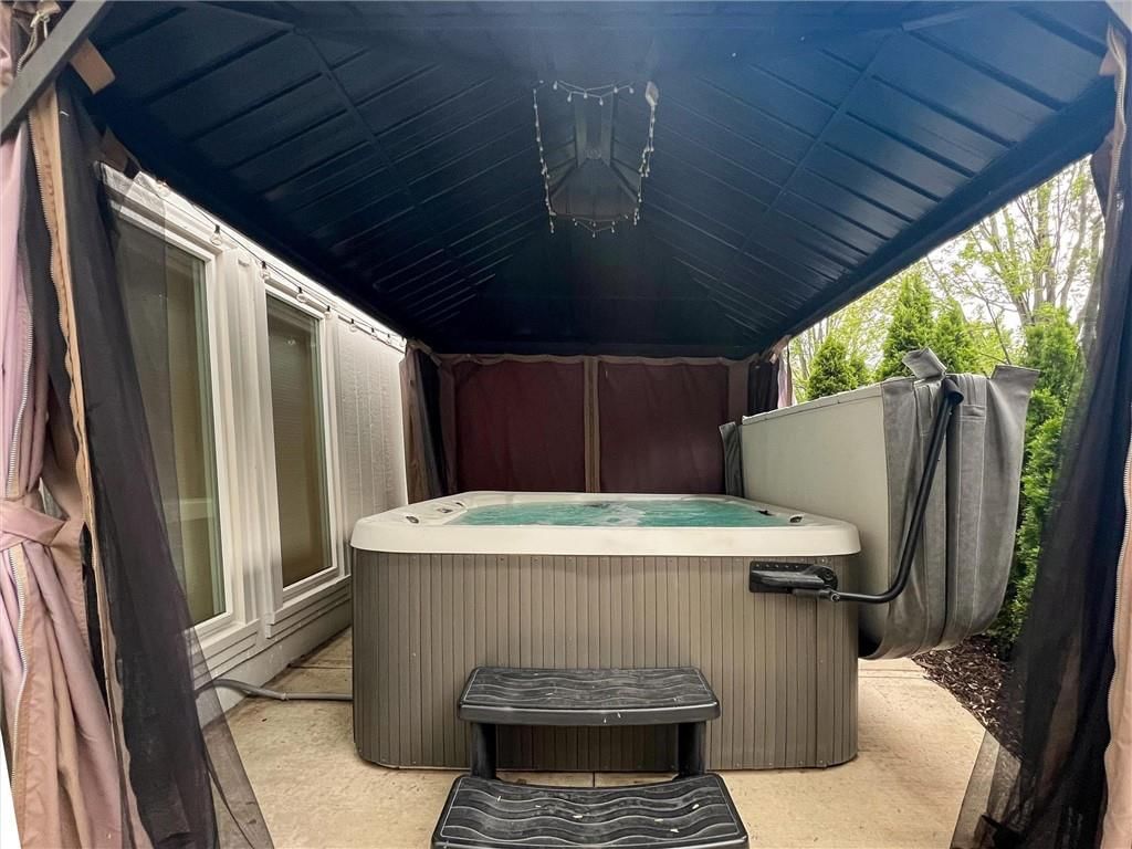 14735 Eby Street — photo 39