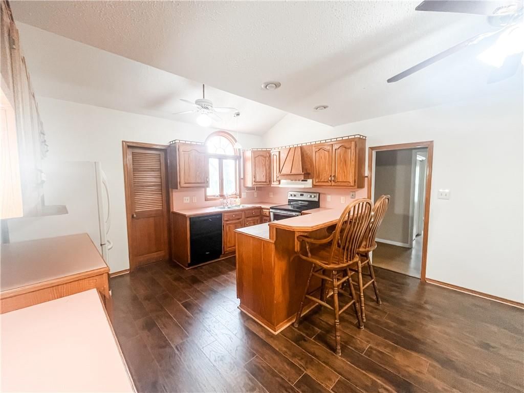 628 S Clay Street — photo 6