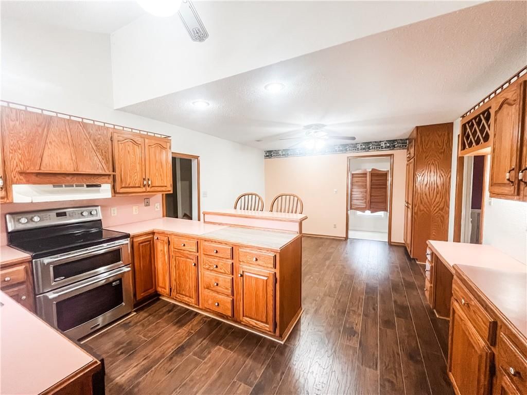 628 S Clay Street — photo 10