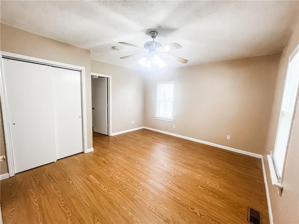 628 S Clay Street — photo 11