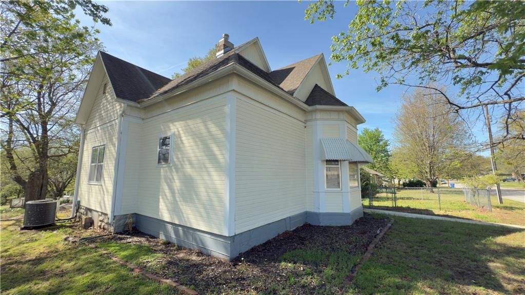 628 S Clay Street — photo 26