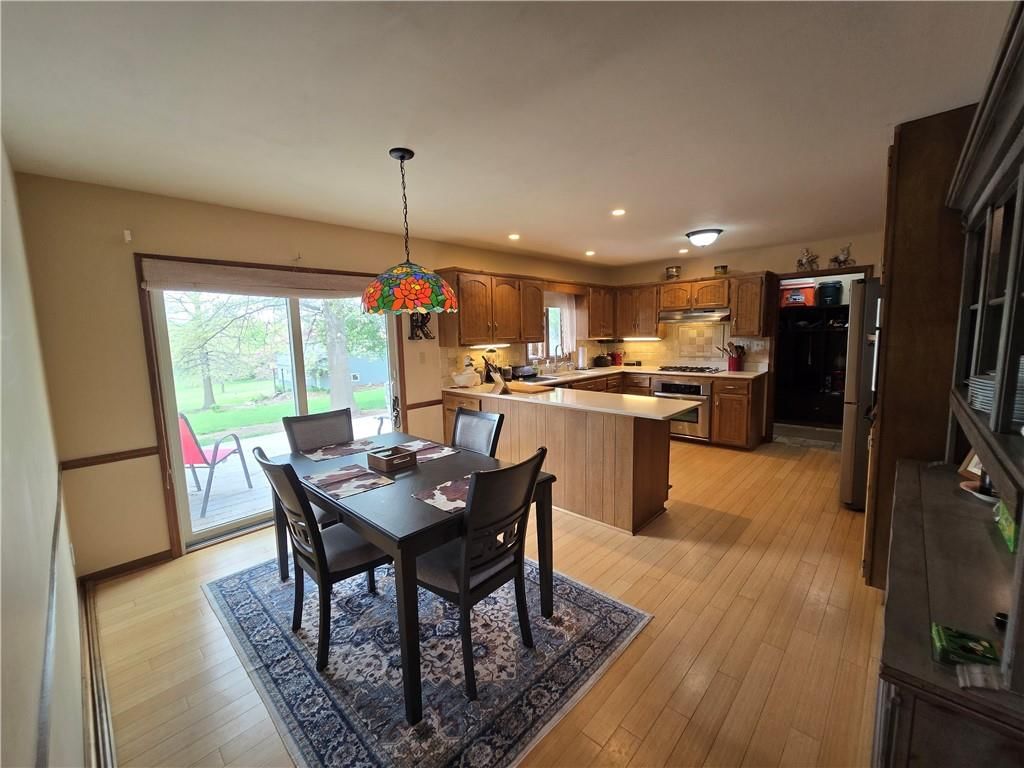 1502 Hillcrest Court — photo 24
