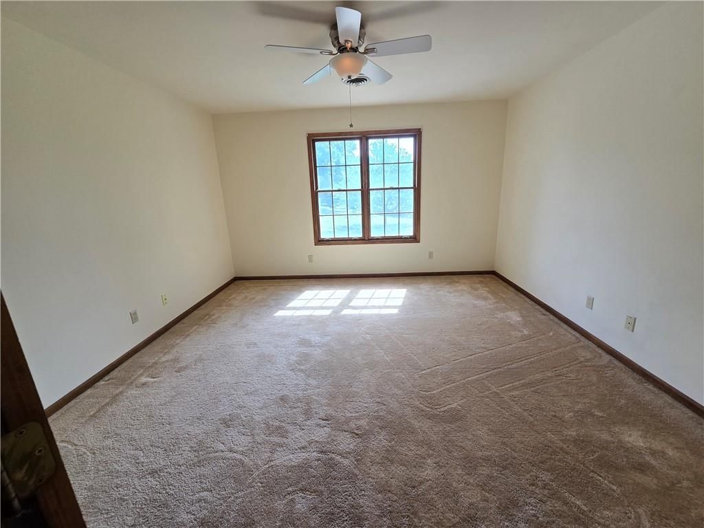 1502 Hillcrest Court — photo 76