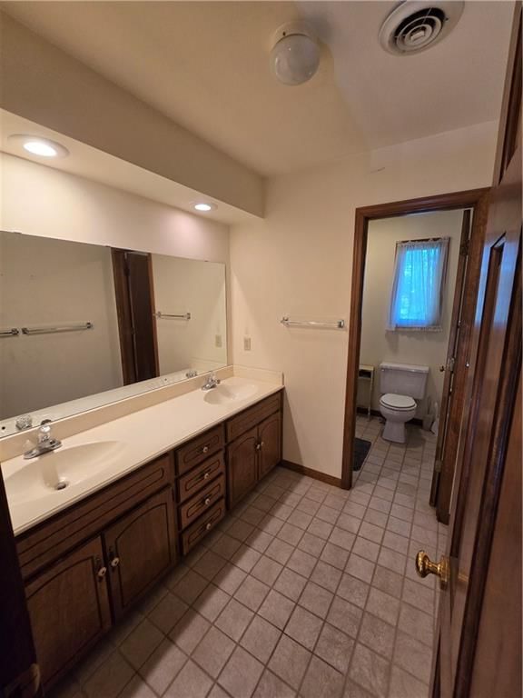 1502 Hillcrest Court — photo 81