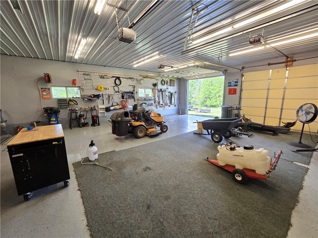 1502 Hillcrest Court — photo 88