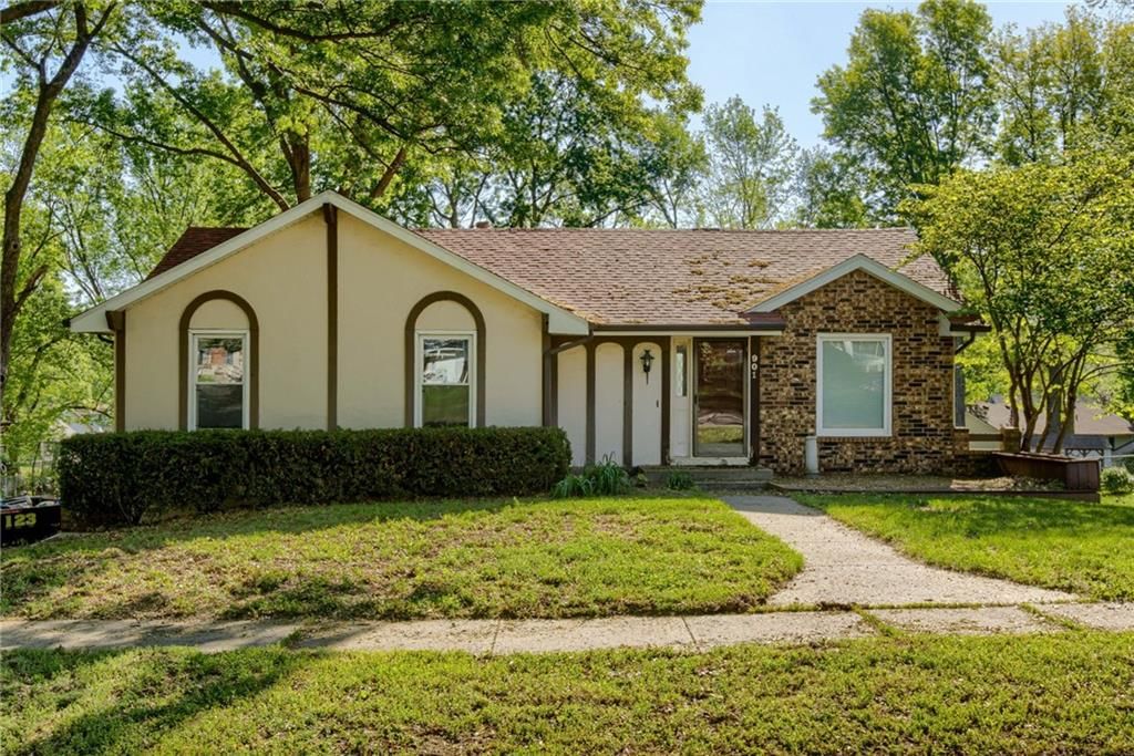 901 Dunwich Drive — photo 1
