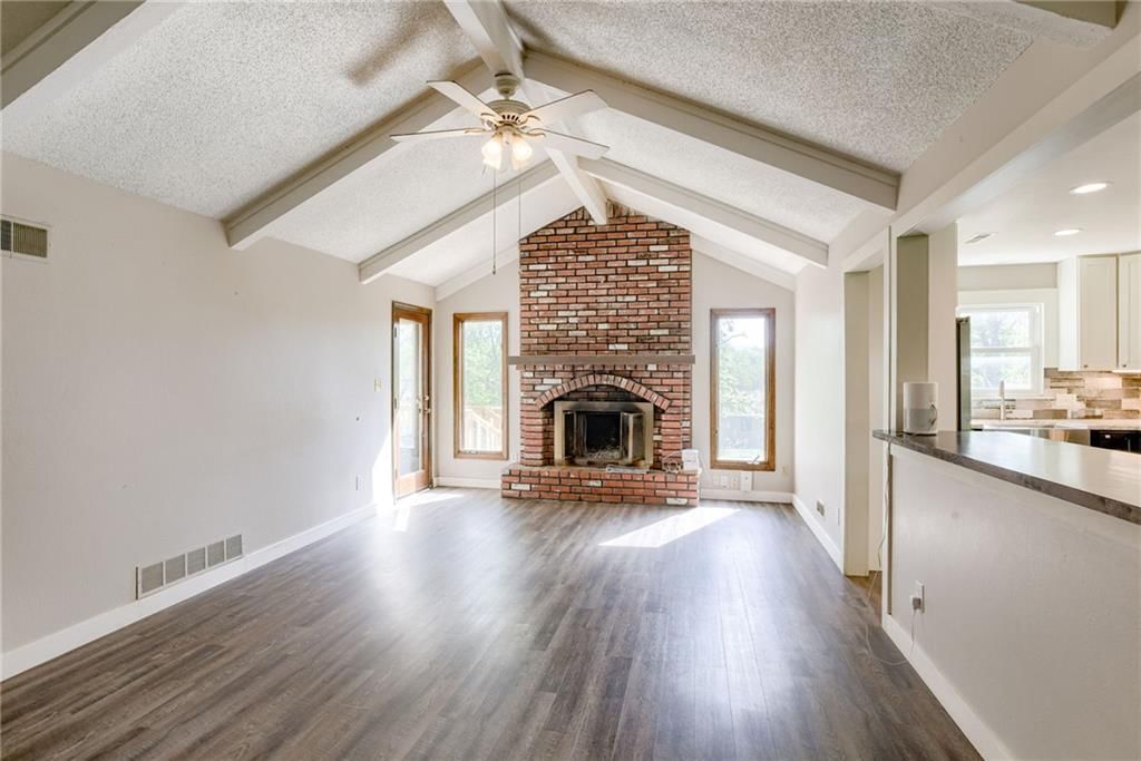 901 Dunwich Drive — photo 5