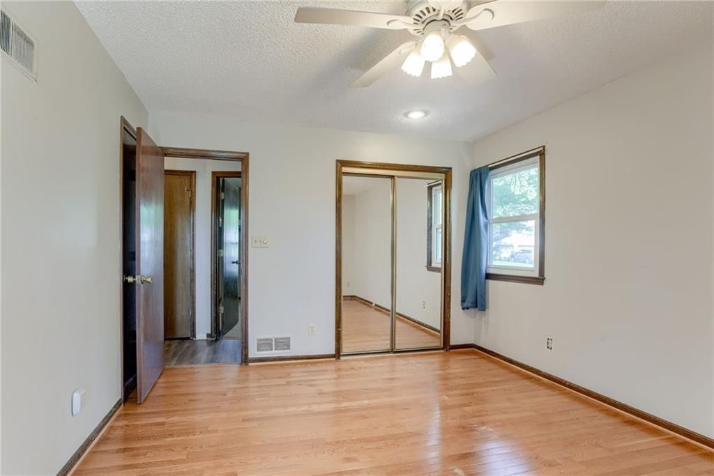 901 Dunwich Drive — photo 17