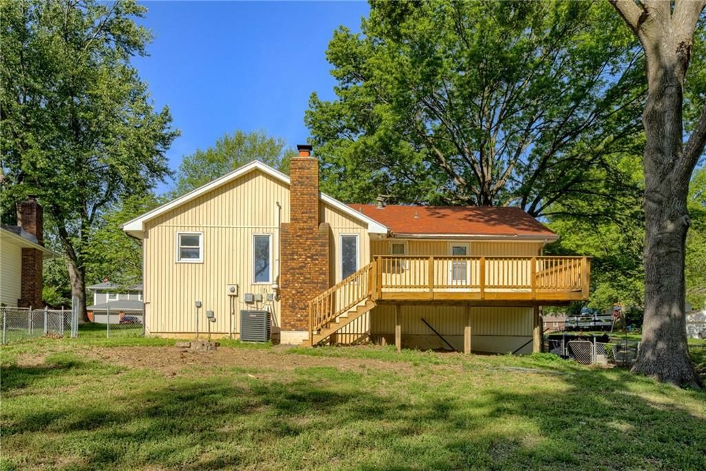 901 Dunwich Drive — photo 24