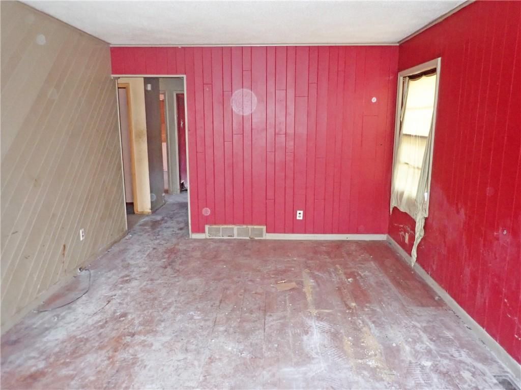 2838 Myrtle Avenue — photo 5