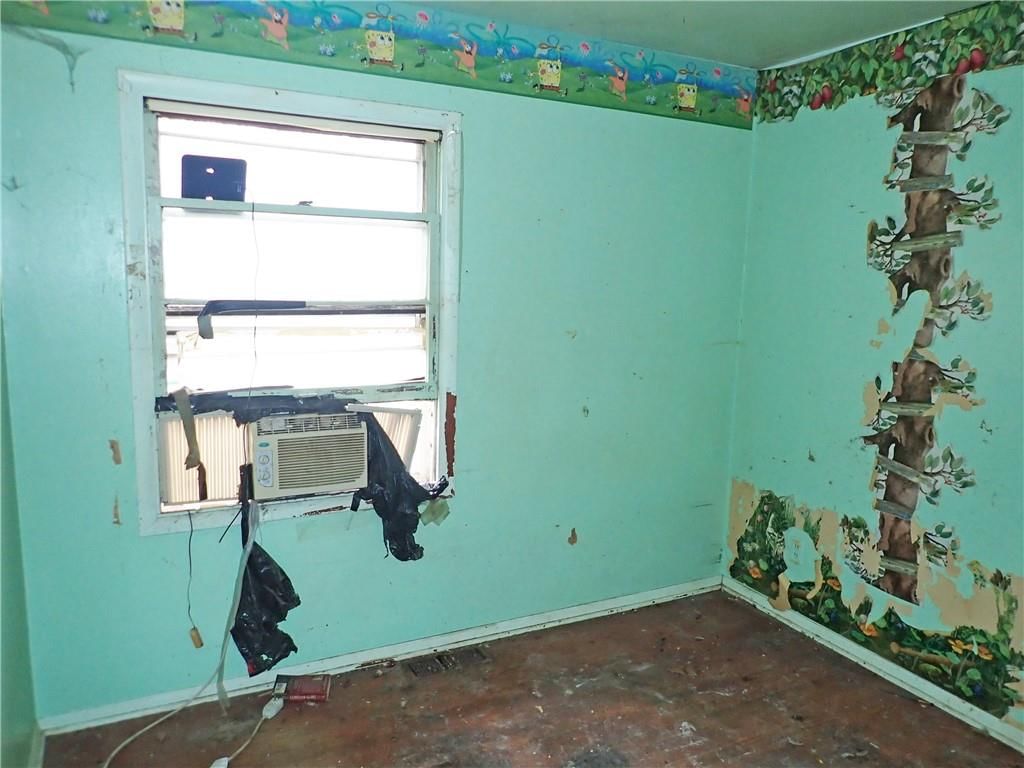 2838 Myrtle Avenue — photo 8