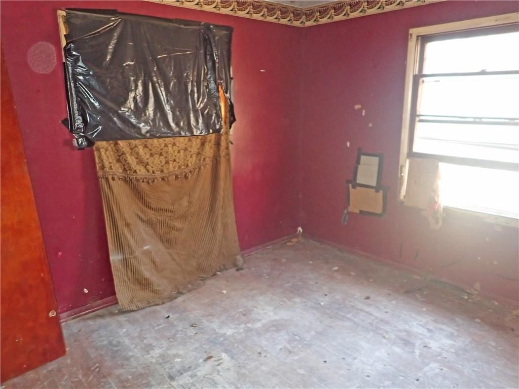 2838 Myrtle Avenue — photo 9