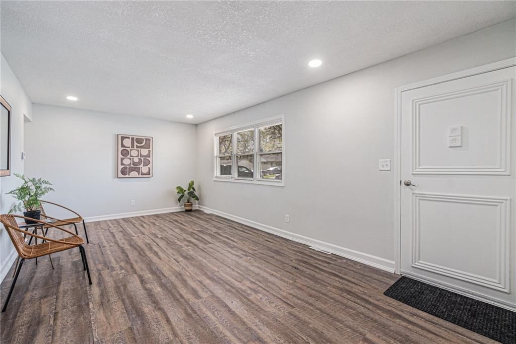 8504 E 114th Terrace — photo 9