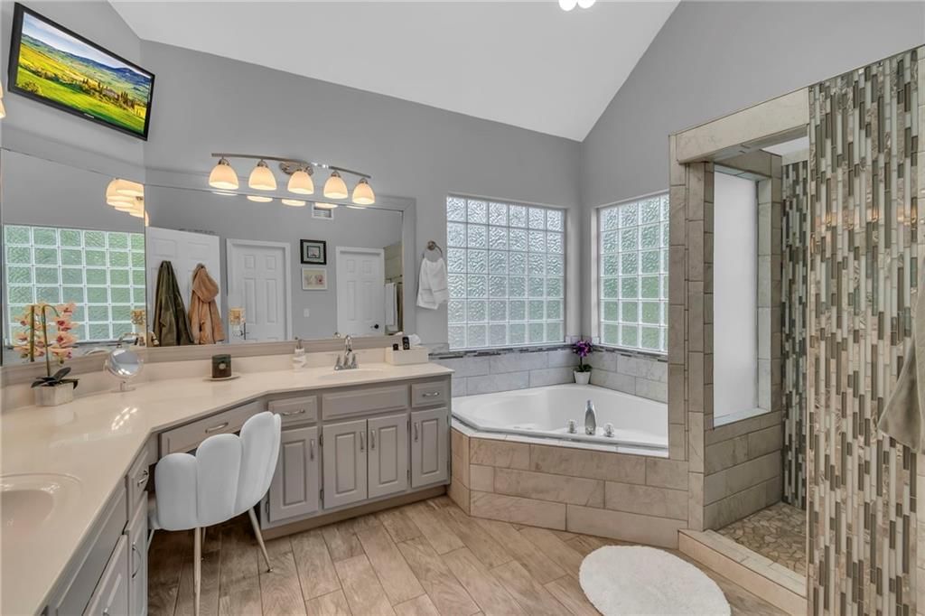 5125 NW Walden Drive — photo 19