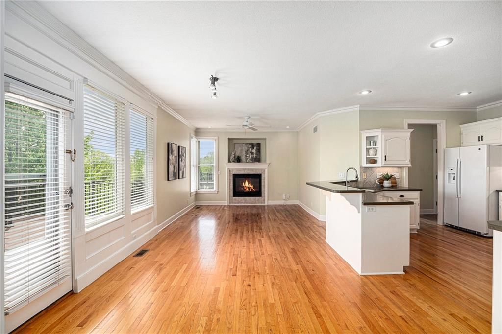 5113 W 163rd Street — photo 8