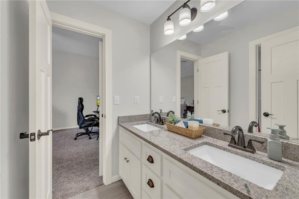 12765 N Imperial Drive — photo 40