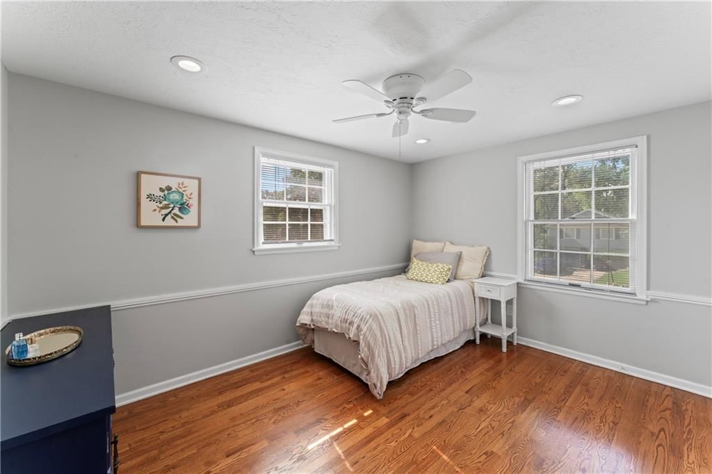 7616 W 97th Street — photo 23