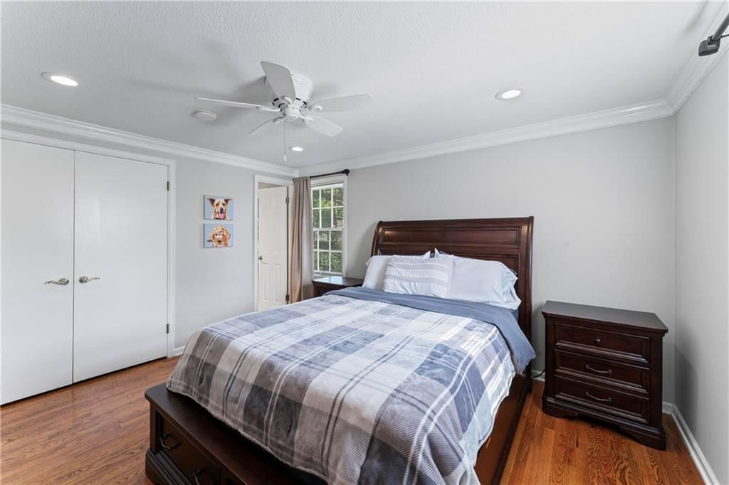 7616 W 97th Street — photo 27