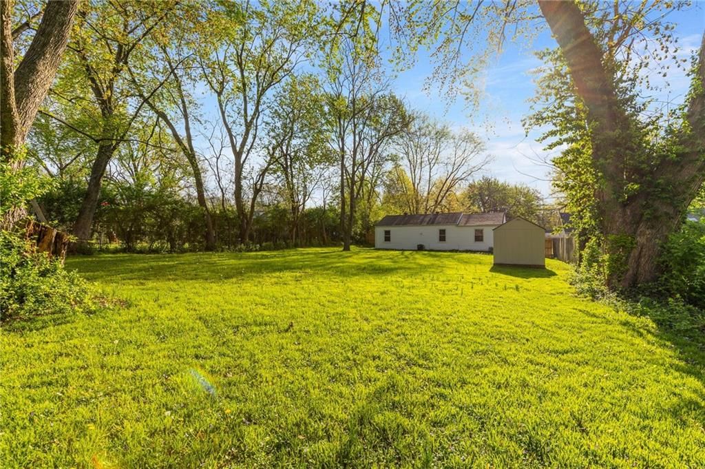 13710 Winchester Avenue — photo 22