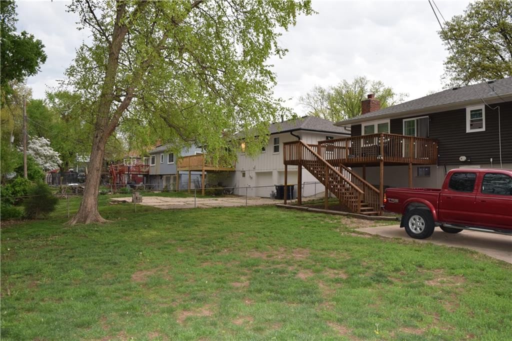 7724 NW Milrey Drive — photo 32