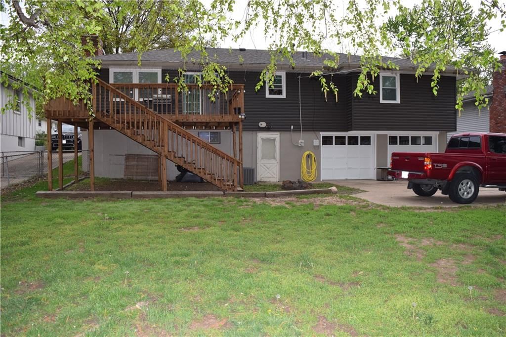 7724 NW Milrey Drive — photo 33
