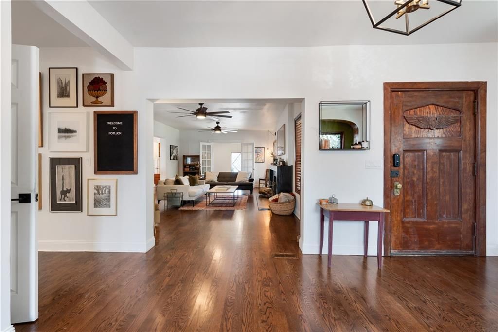 420 E 37th Street — photo 11