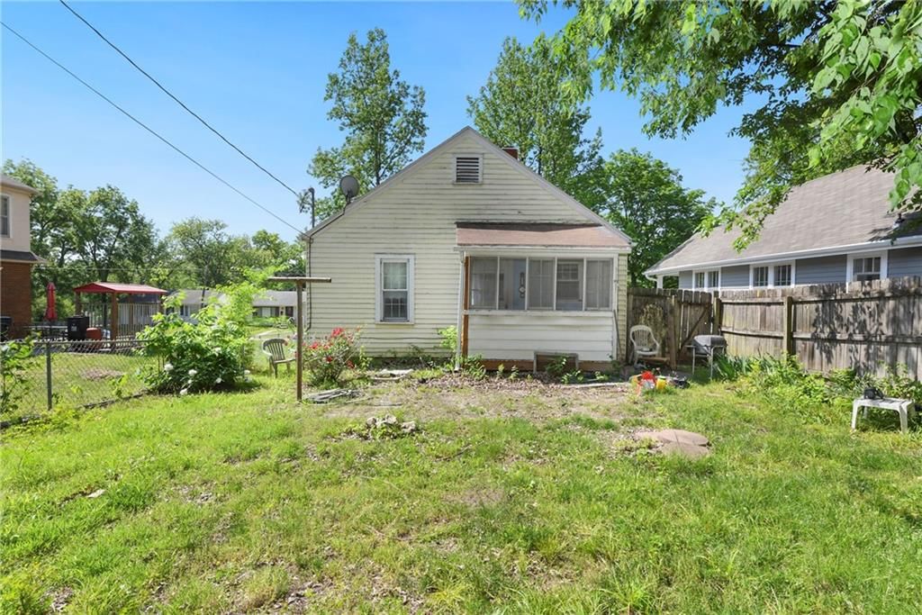 758 Pennsylvania Street — photo 24