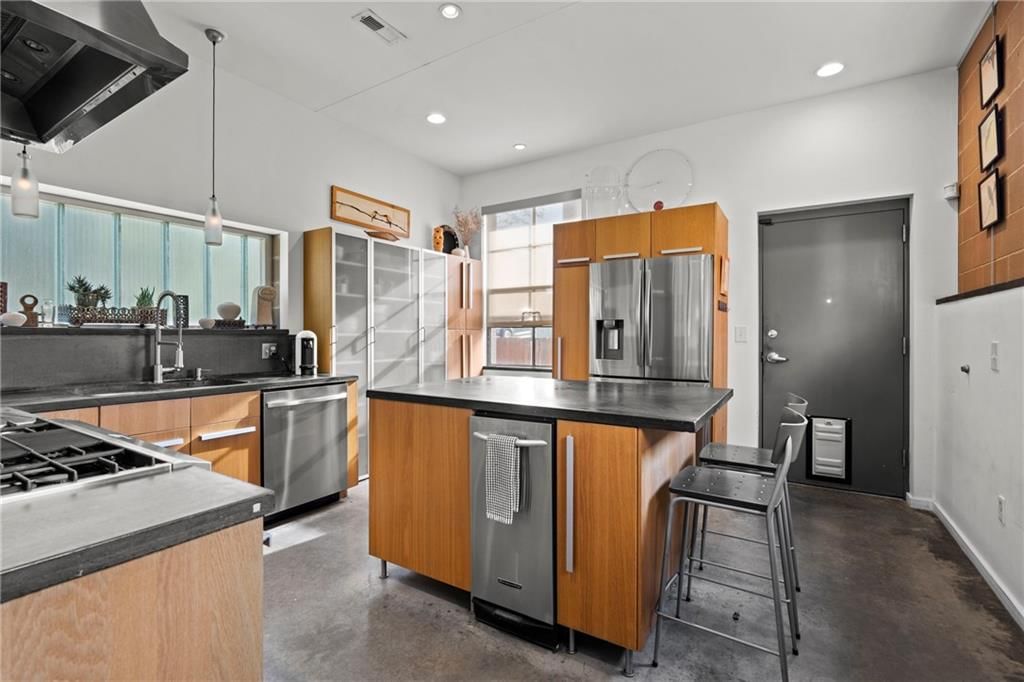 1613 Madison Street — photo 12
